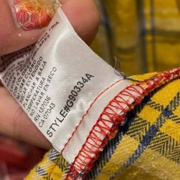 Flannel Jacket, Yellow Inner and Red on Outside; Zip Up;Large, 100% Cotton - Picture 5 of 6